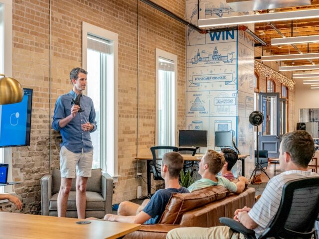 HubSpot oder Salesforce – welches CRM passt zu deinem Team?